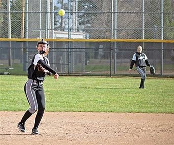 Fourth inning dooms Lakeland softball