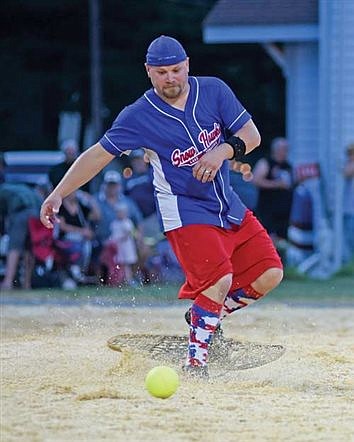 Snowhawks open 60th snowshoe baseball season with big win