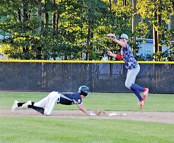 89ers split pair of games