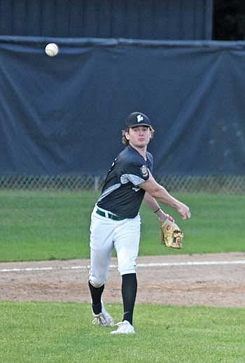 89ers edge Tomahawk, fall to Rhinelander