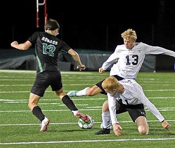 Thunderbirds take sole possession of first in GNC