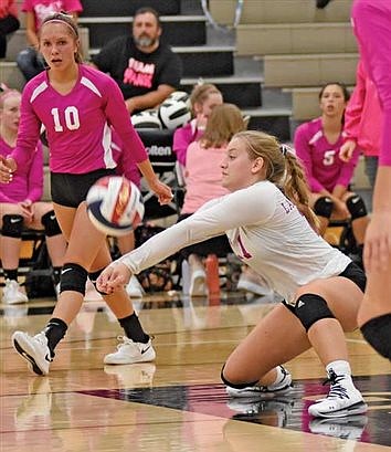 Mosinee volleyball takes down Thunderbirds