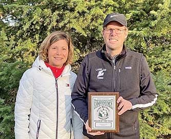 Lakeland girls’ tennis improved throughout season