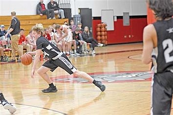 Bulldogs use strong second half to beat Lakeland boys’ hoops in season opener