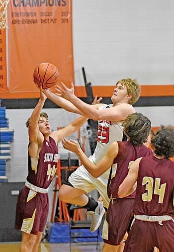 Mercer boys’ basketball edged by Solon Springs