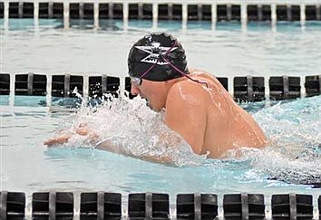 Shawano defeats Lakeland boys’ swim