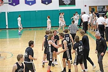 T-Birds upset Hodags in Rhinelander