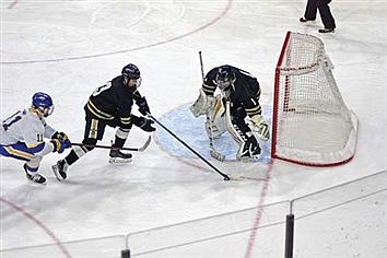 Rice Lake prevails over Lakeland boys’ hockey at state