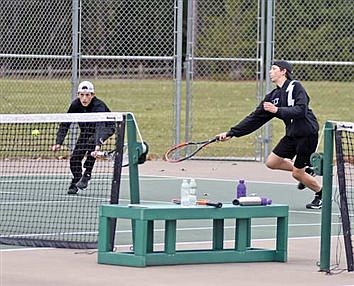 T-Bird boys’ tennis wins first match in three years