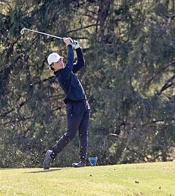 Strong finish gives Lakeland golf third GNC win