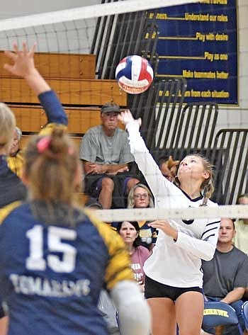 Lakeland volleyball can’t solve the Hatchets