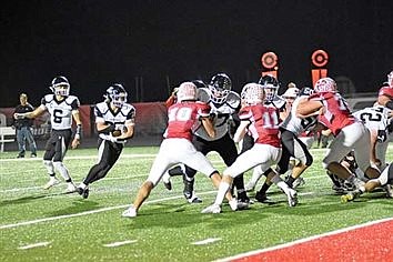 Medford snaps Lakeland’s win streak, ends season
