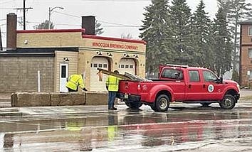 DOT blocks Minocqua Brewing Company’s new access with concrete barriers