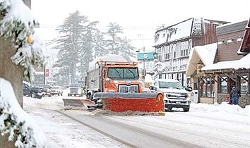 Oneida, Vilas County highway departments react to winter’s first big snowfall