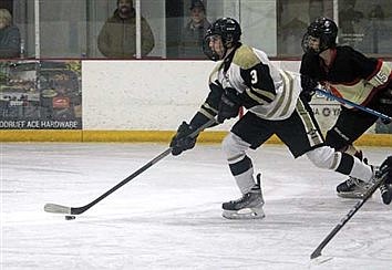 LUHS boys’ hockey opens up playoffs with win