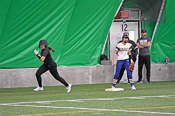 LUHS softball goes 1-2 in season-opening tournament