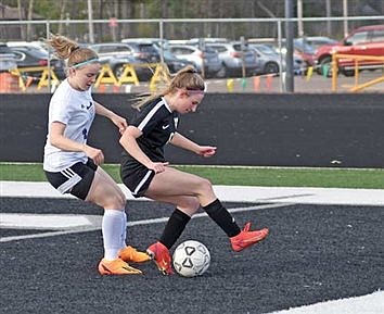 LUHS girls’ soccer shuts out Mosinee