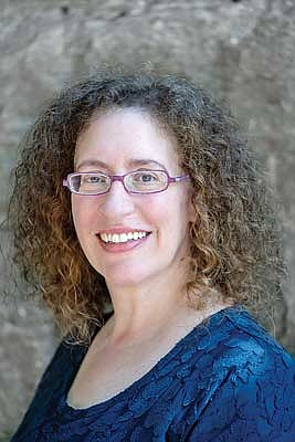 Award winning author Lauren Fox will hold a reading and book signing at the Presque Isle Community Center on Aug. 29. (Contributed photograph)