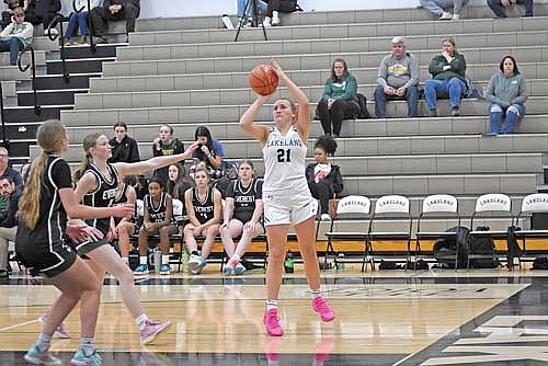 Sarah Barton makes a jump shot in the first half of a 60-19 win over D.C. Everest Tuesday, Dec. 12 at Ted Voigt Court in Minocqua. (Photo by Brett LaBore/Lakeland Times)