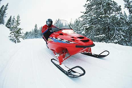 The Oneida County sheriff’s office and the School District of Rhinelander Community Education Program are co-sponsoring two Wisconsin Department of Natural Resources (DNR) certified Snowmobile Safety Courses in January. (File photo)