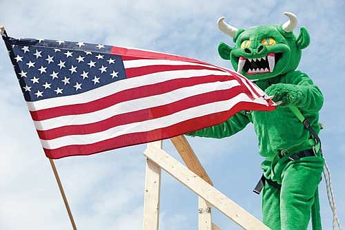(Photo by Jeremy Mayo/River News)