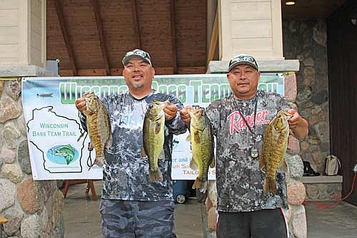 Yeng (right) and John Thao won the day on the Manitowish Waters Chain with 15.25 pounds. (Photo by Beckie Gaskill/Lakeland Times)