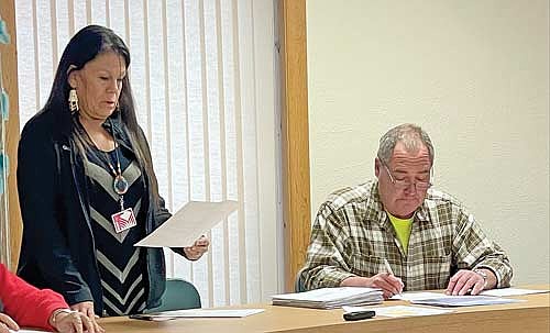 Lac du Flambeau town supervisor Gloria Cobb reads her letter of resignation during the Oct. 16 meeting of the town board. (Photo by Brian Jopek/Lakeland Times)