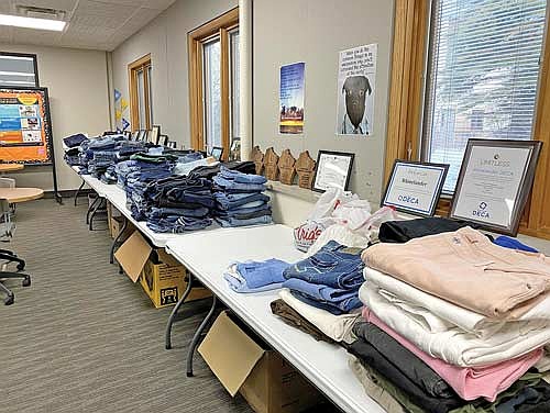 The Rhinelander High School FBLA/DECA Club is once again participating in a holiday season service project, the Jeans for Teens clothing drive. (Submitted photo)