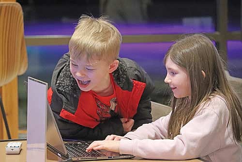 (Photo by Kate Reichl/Lakeland Times)