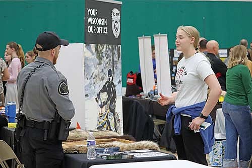 (Photo by Kate Reichl/Lakeland Times)