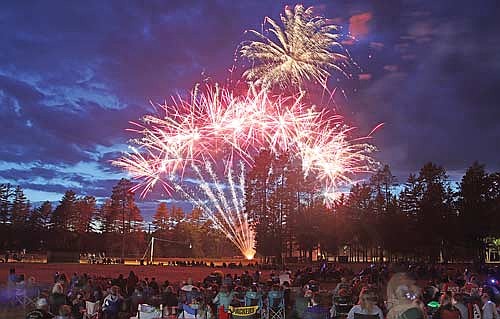 (Photo by Kate Reichl/Lakeland Times)