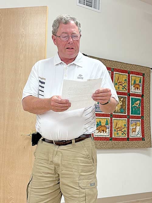 Town supervisor Jeff Verdoorn explains proposed wake boat ordinances during a town board meeting on Tuesday, July 8, in Hazelhurst. (Photo by Trevor Greene/Lakeland Times)