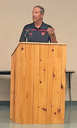 Steve Schieble, president of the Big Arbor Vitae Lake Association, speaks at the Sept. 17 meeting of the Arbor Vitae town board. (Photo by Brian Jopek/Lakeland Times)