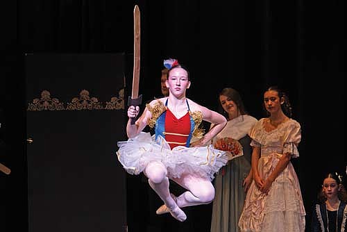 (Photo by Kate Reichl/Lakeland Times)