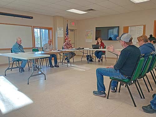From l-r, supervisors Michael Pazdernik, Jonathan Jacobson, town chair Grady Hartman and town clerk Tracy Hartman welcomed new businessowners Aaron Pankey, Kim Weyers and Britteny Zettler at the May 13 Crescent Town Board meeting. (Photo by Ardith Carlton/River News)