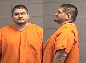 $25,000 cash bail set in stabbing case