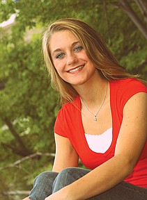 Rhinelander student receives $2,500 scholarship 