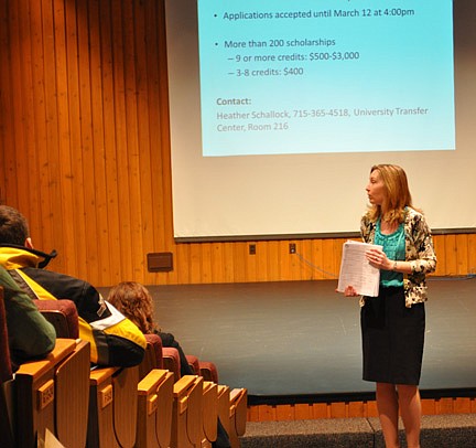 Students explore college options at Nicolet College Visit Day