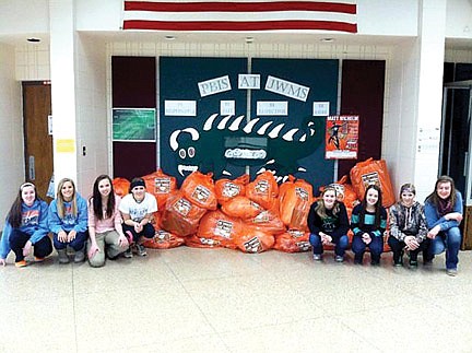 JWMS FACT hosting teen lock-in
