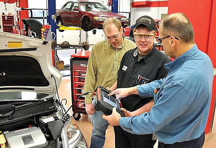 Technological and teaching advancements are mainstays of Nicolet's auto program