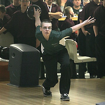 Middle school bowlers beat Antigo II 5-4