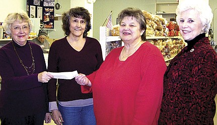 Woman's Club donates to Food Pantry Capital Campaign