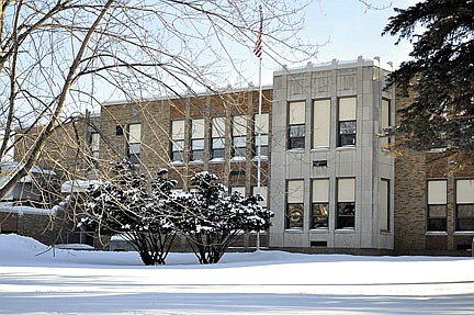 Teachers and students reminisce as  Central Intermediate celebrates 75 years