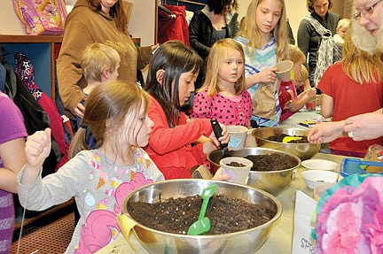 Rhinelander District Library celebrates spring