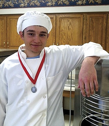 Rhinelander High School student competes in pastry arts and baking competition