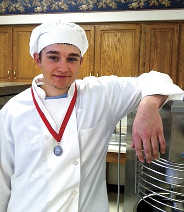 Rhinelander High School sophomore takes silver at state baking competition