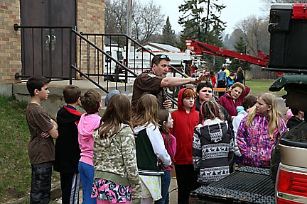 Careers on Wheels event gets students thinking about the future