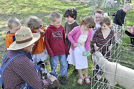 The farm comes to Pelican Elementary School
