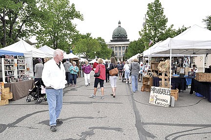 Art fair, car show draw crowd to downtown Rhinelander