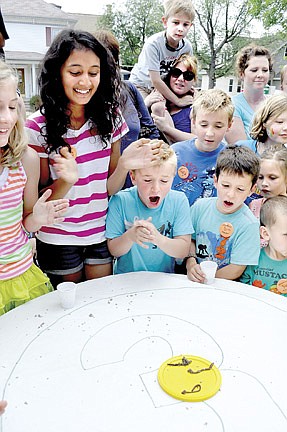 Kids cheer worms to victory at Wiggley Field